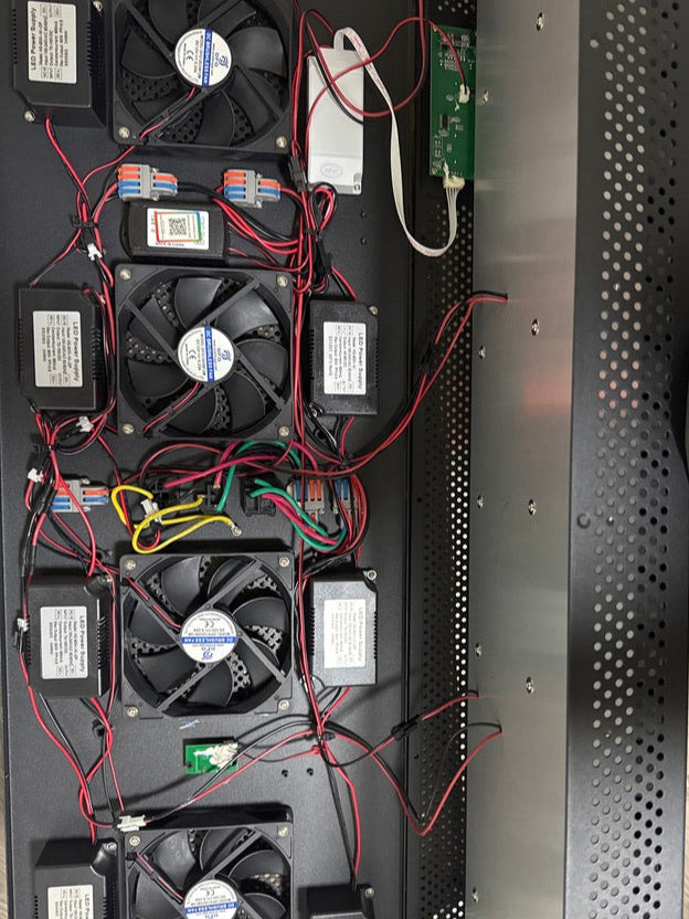 Opened Hero300 red light therapy panel2