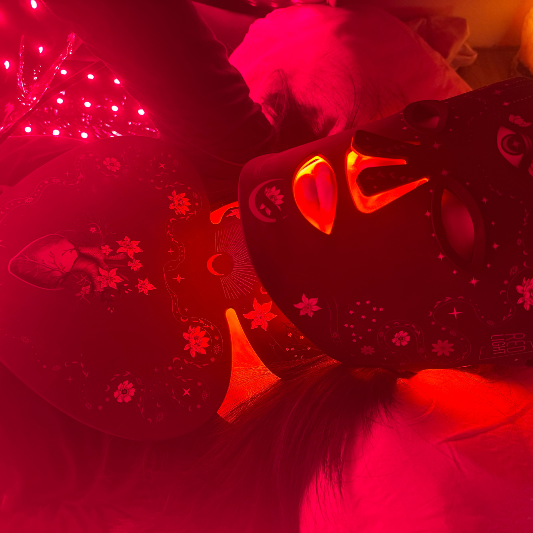 HeroSnug™ Red Light Therapy Sleeping Bag / Dual Mat Pod