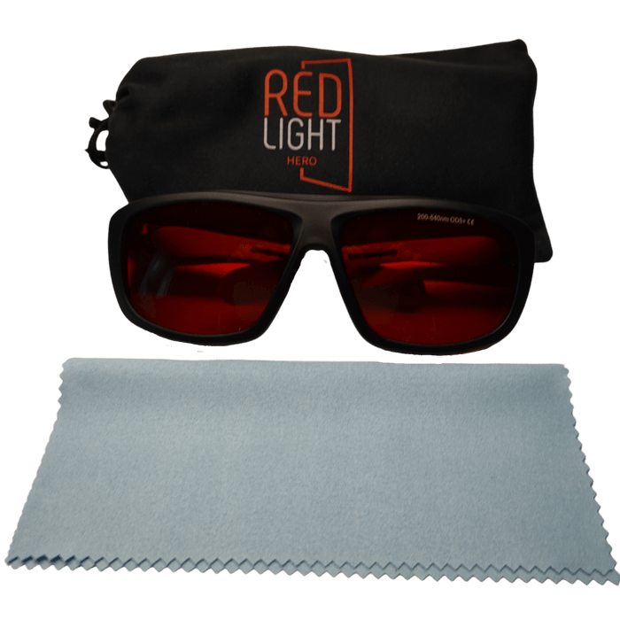 HeroFilter blue-light-blocking glasses with protective pouch and cleaning cloth