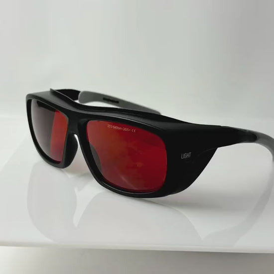 Video showing HeroFilter 100% blue light blocking glasses large size rotating and blocking blue and green light